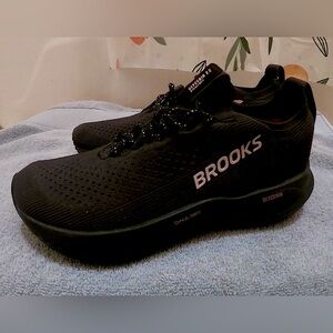 Brooks Black Glycerin StealthFit 22 Shoes